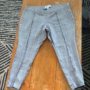 Old Navy Gray Dress Pants Tapered Leg